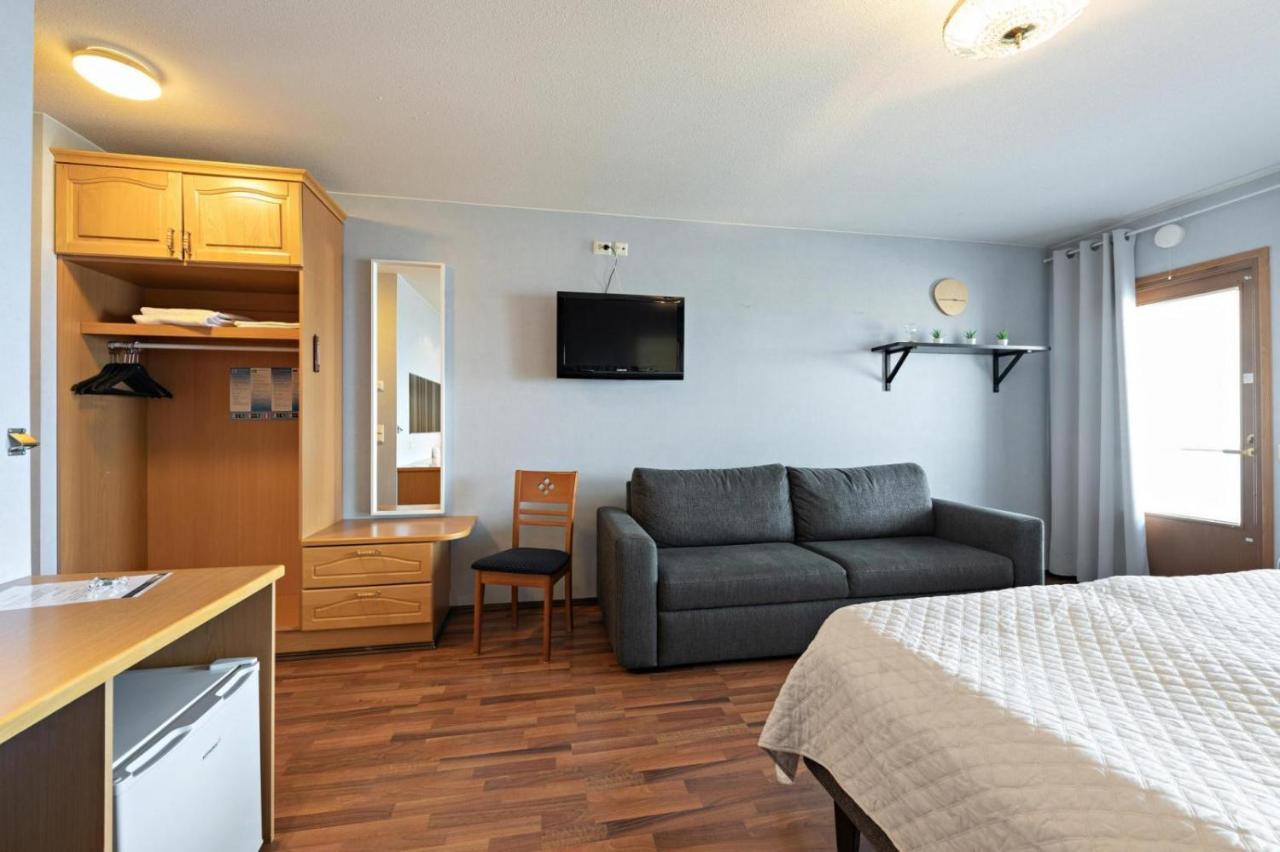 Hotel Lokkilinna カラヨキ エクステリア 写真