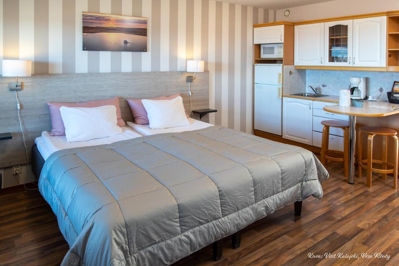 Hotel Lokkilinna カラヨキ エクステリア 写真