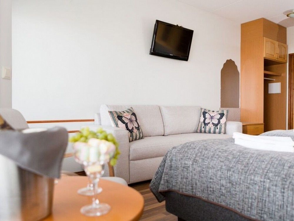 Hotel Lokkilinna カラヨキ エクステリア 写真